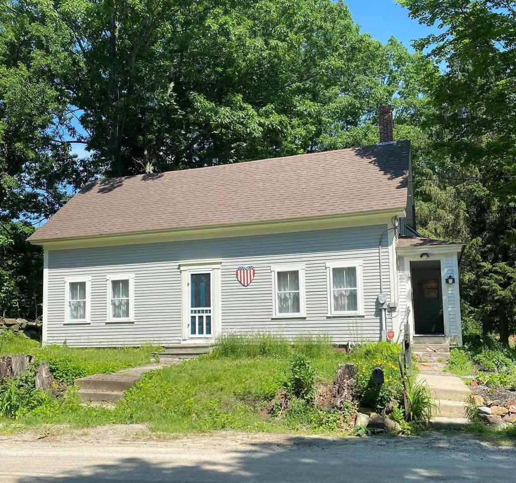 238 King Hill Road Francestown NH 03043