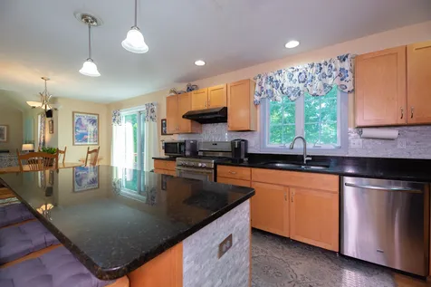 45 Belgian Drive Seabrook NH 03874