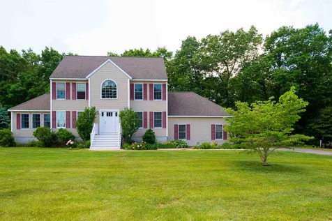 45 Belgian Drive Seabrook NH 03874