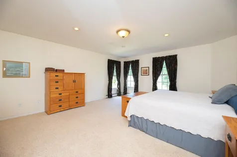 45 Belgian Drive Seabrook NH 03874