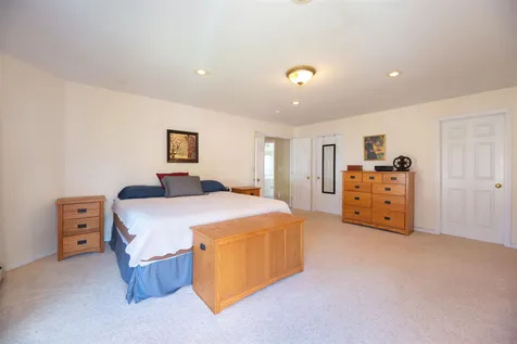45 Belgian Drive Seabrook NH 03874