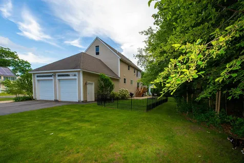 45 Belgian Drive Seabrook NH 03874