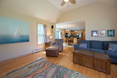 45 Belgian Drive Seabrook NH 03874