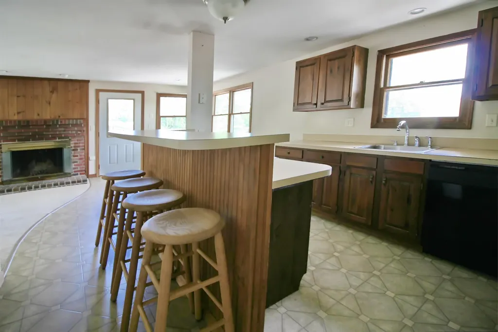 19 Shady Lane Dover NH 03820