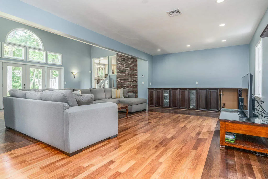 5 Jade Road Merrimack NH 03054