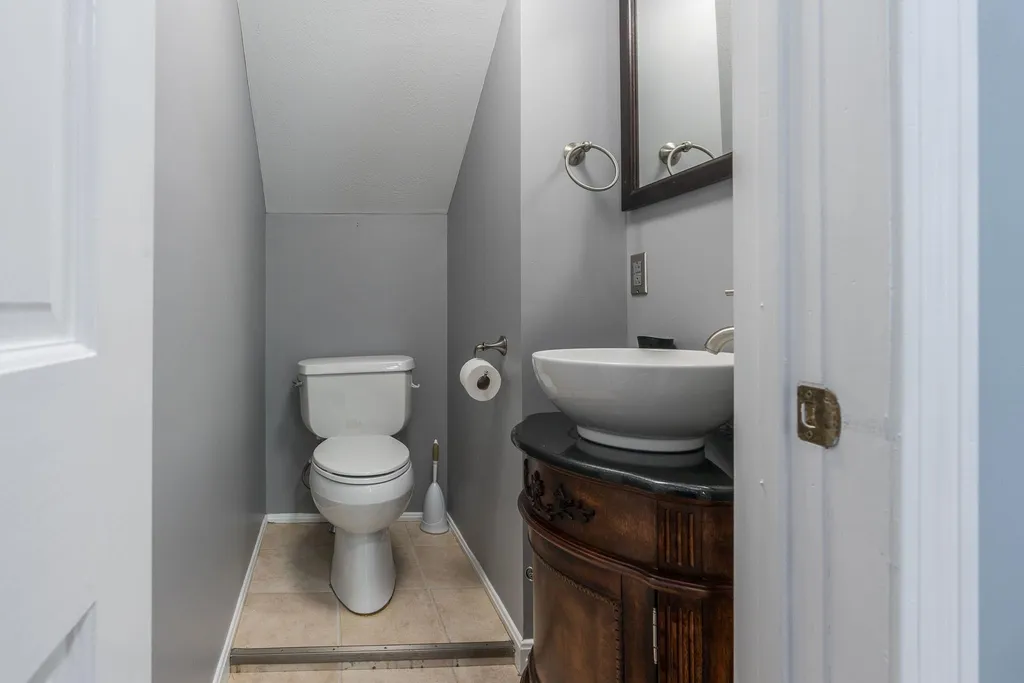 5 Jade Road Merrimack NH 03054