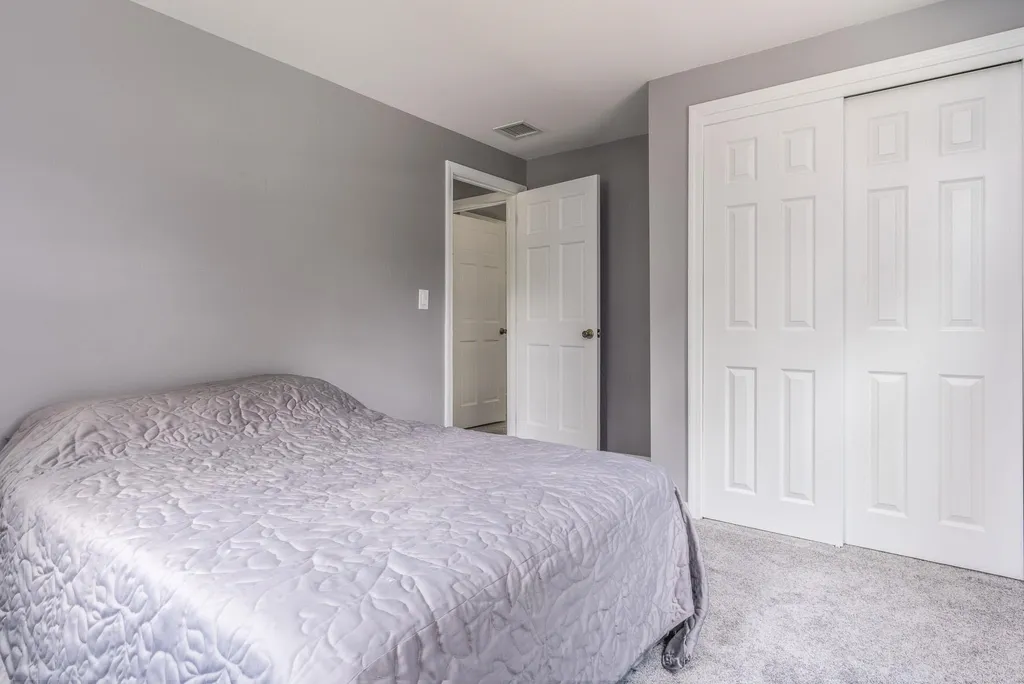5 Jade Road Merrimack NH 03054