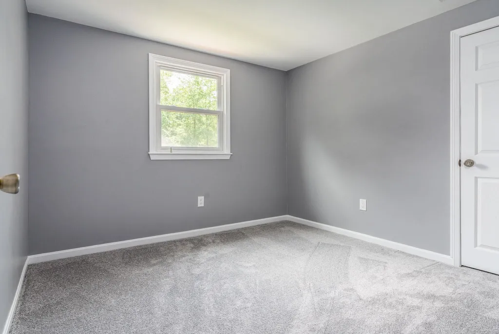 5 Jade Road Merrimack NH 03054
