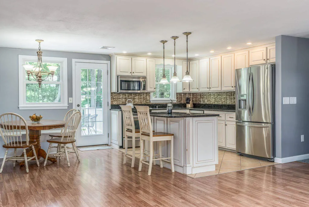5 Jade Road Merrimack NH 03054