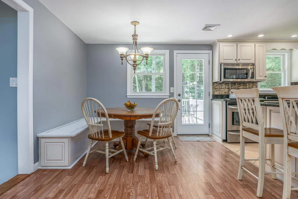 5 Jade Road Merrimack NH 03054