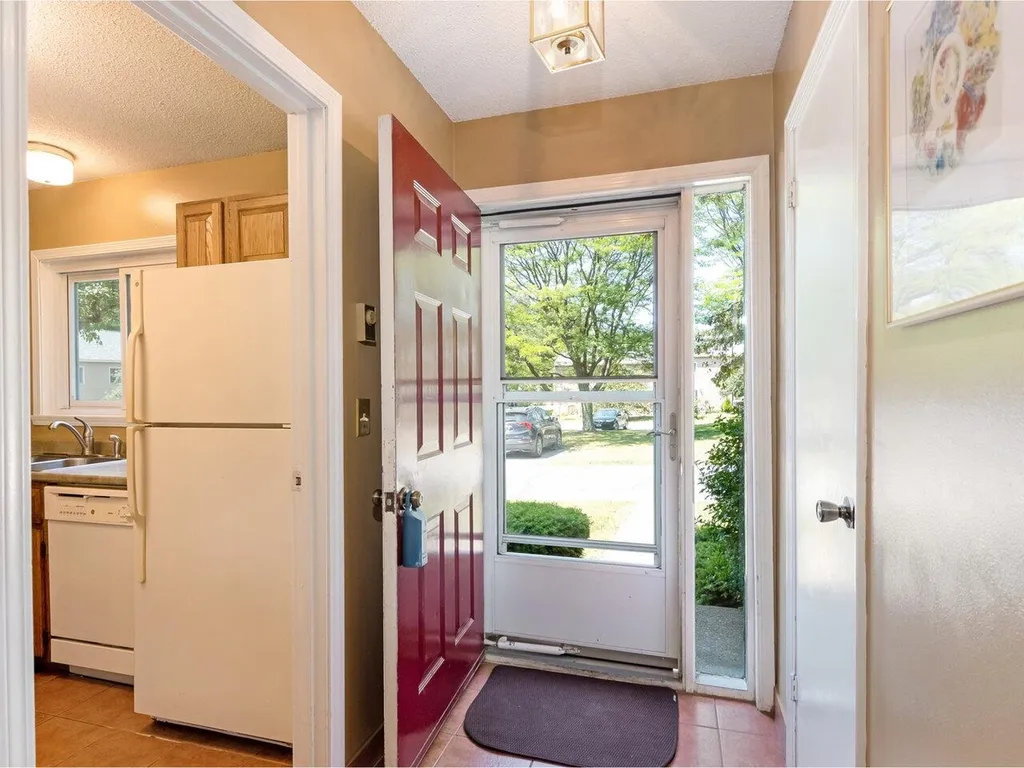 B10 Stonehedge Drive South Burlington VT 05403