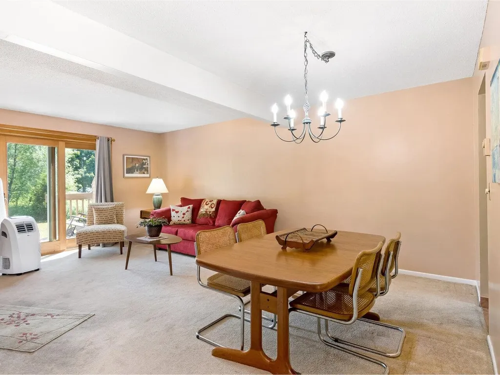 B10 Stonehedge Drive South Burlington VT 05403