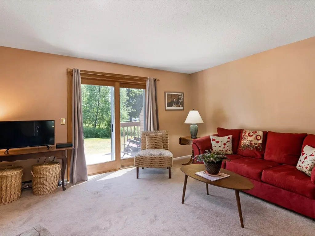 B10 Stonehedge Drive South Burlington VT 05403