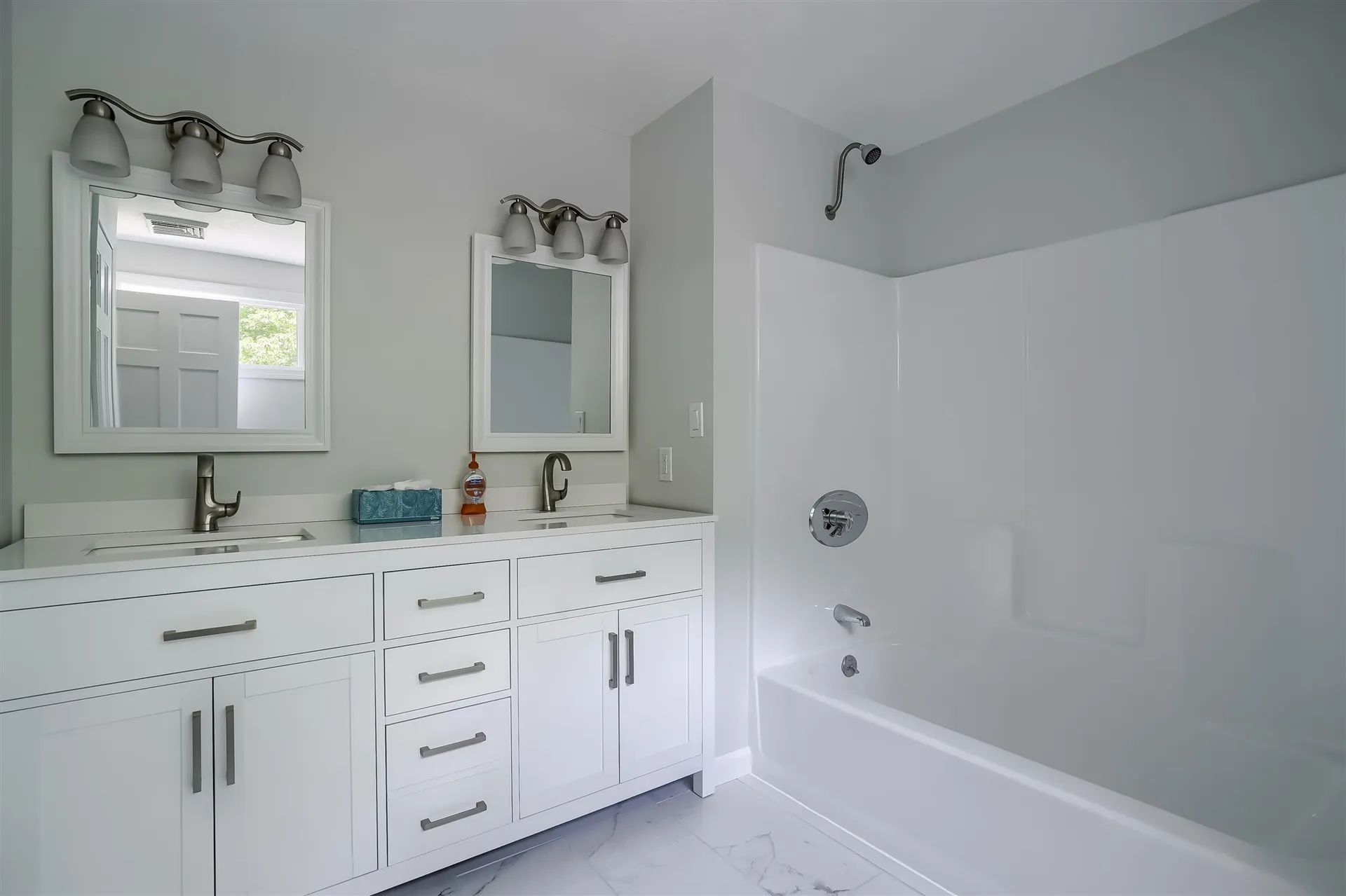 20 Hawthorne Road Windham NH 03087