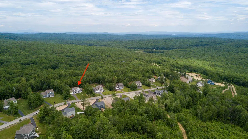 24 Churchill Drive Hooksett NH 03106