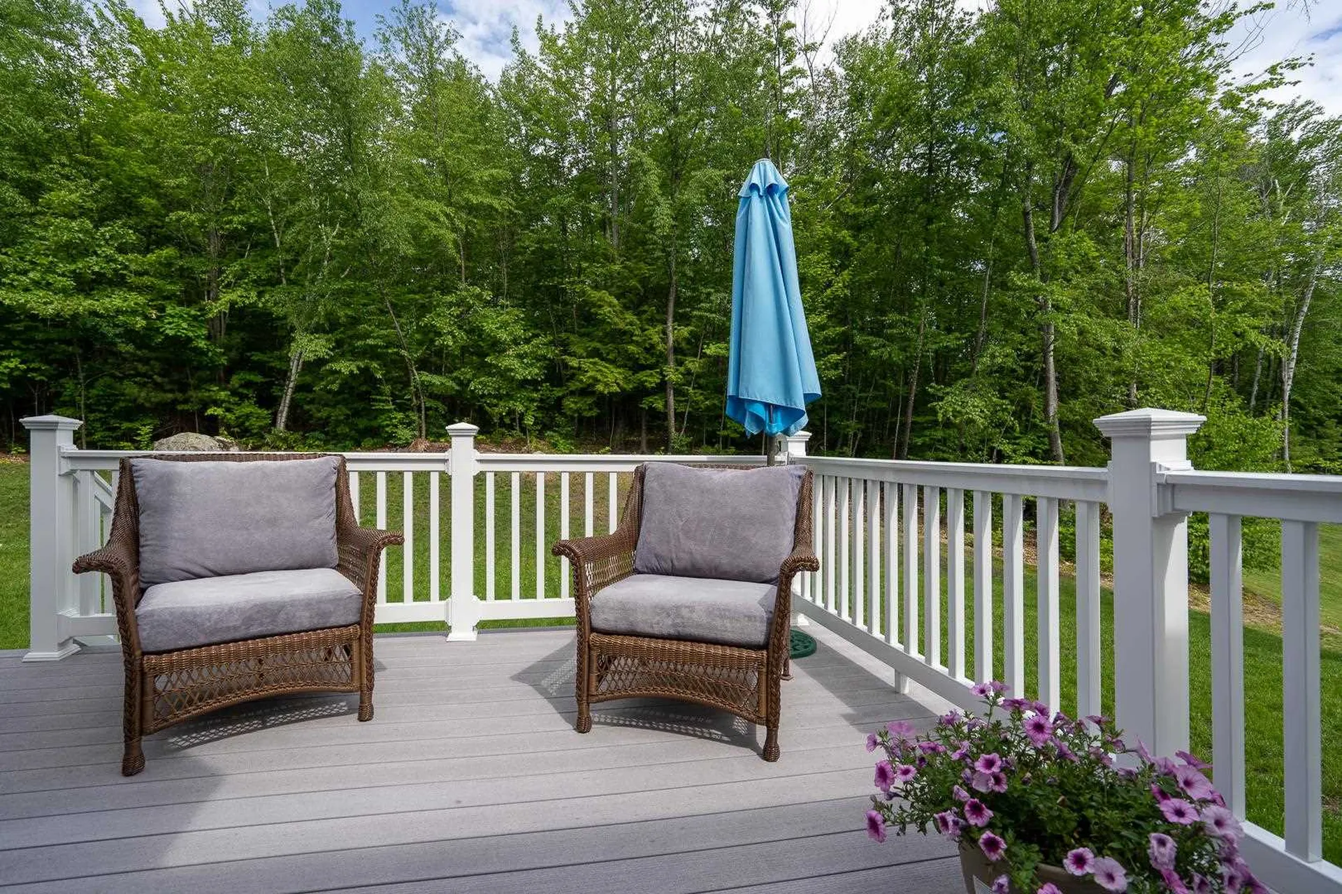 24 Churchill Drive Hooksett NH 03106