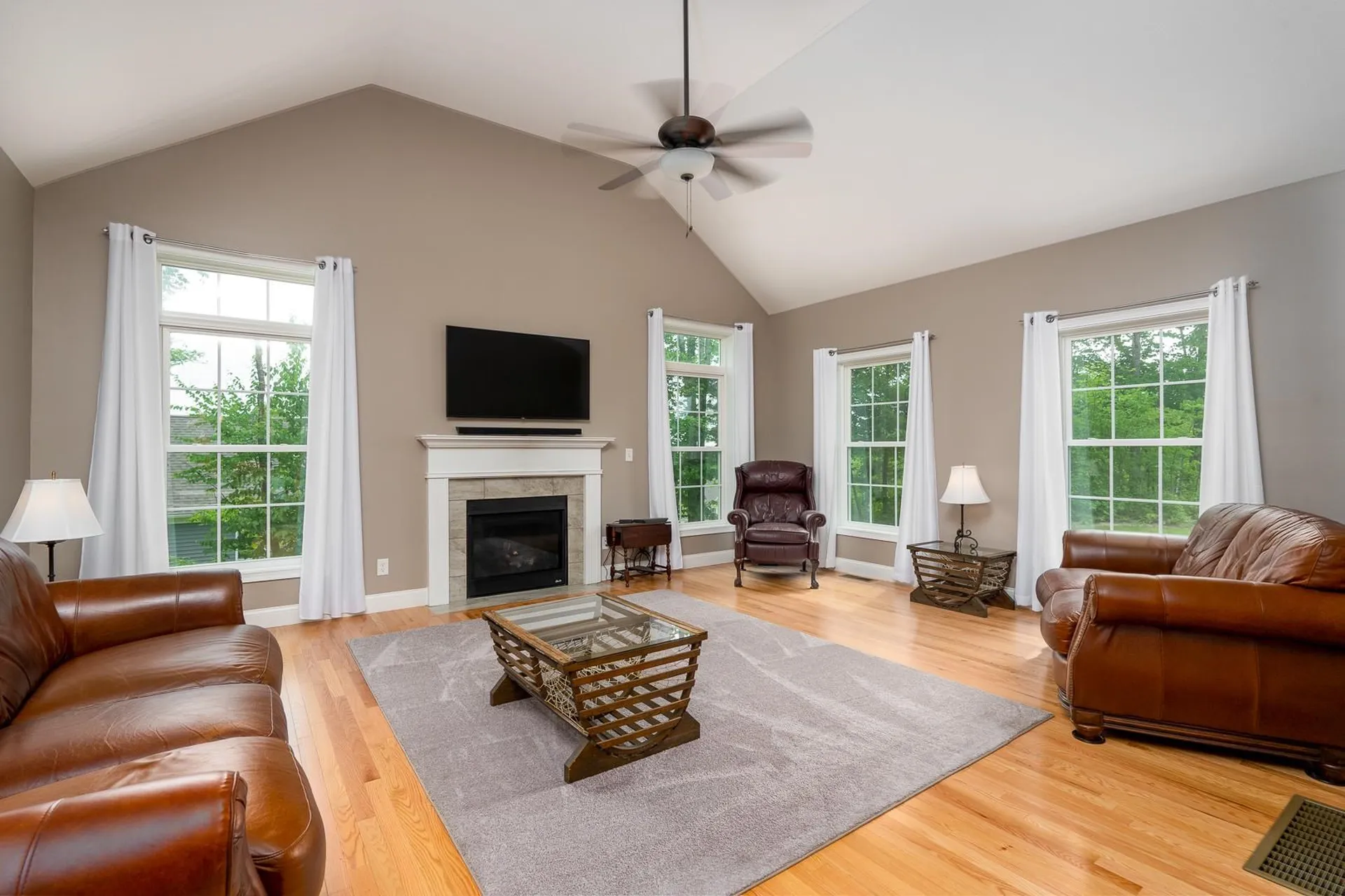 24 Churchill Drive Hooksett NH 03106
