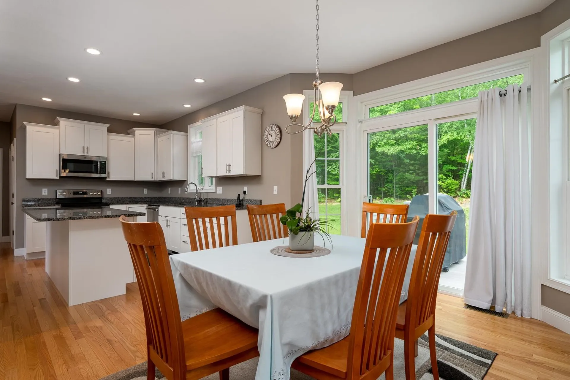 24 Churchill Drive Hooksett NH 03106