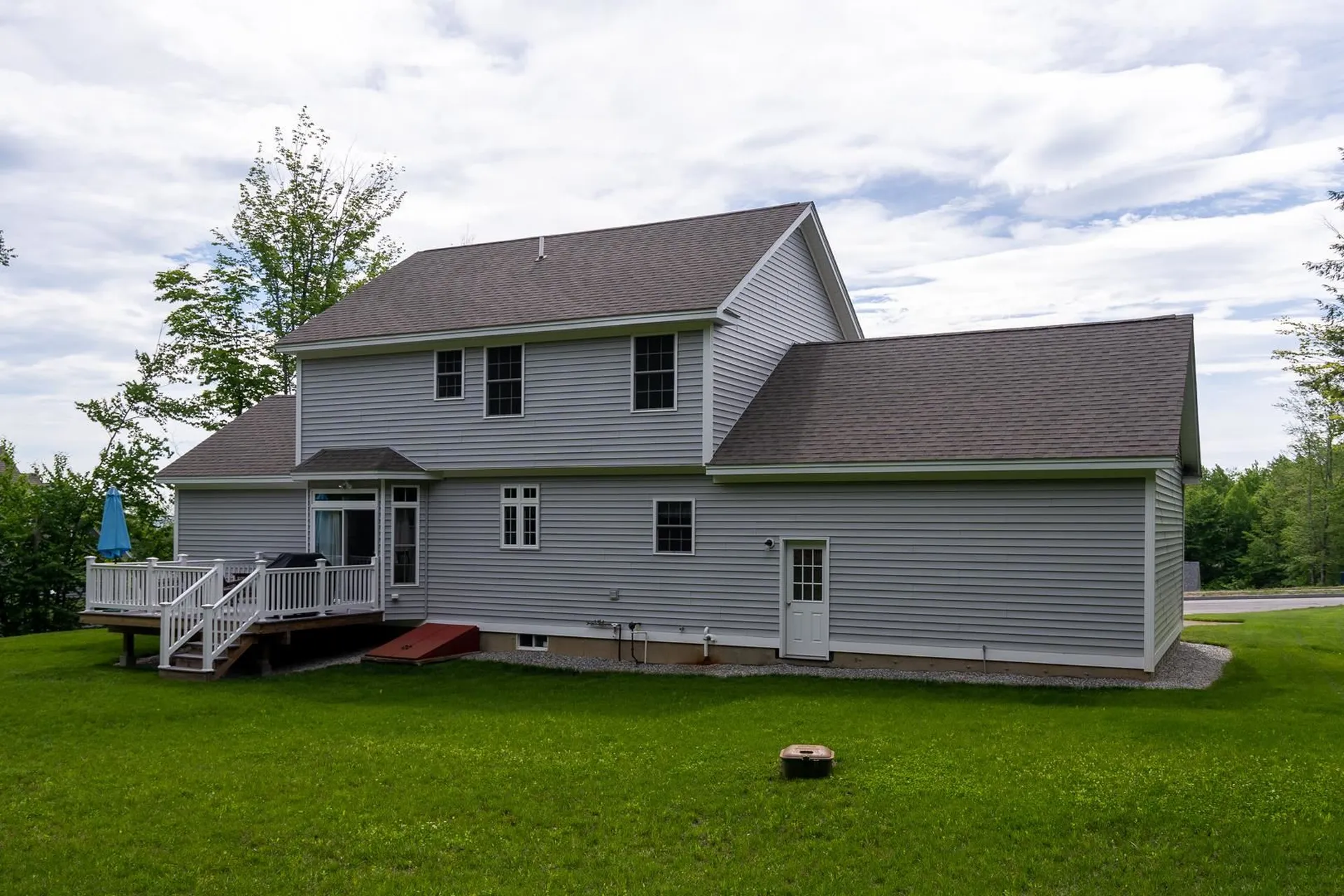 24 Churchill Drive Hooksett NH 03106