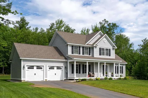 24 Churchill Drive Hooksett NH 03106