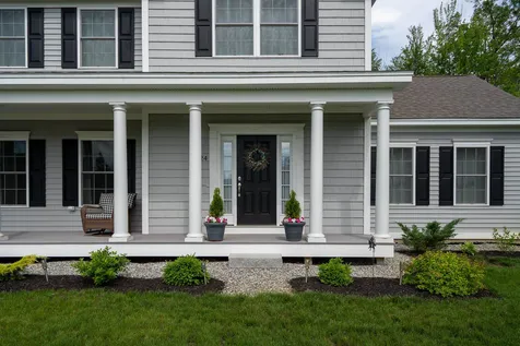 24 Churchill Drive Hooksett NH 03106