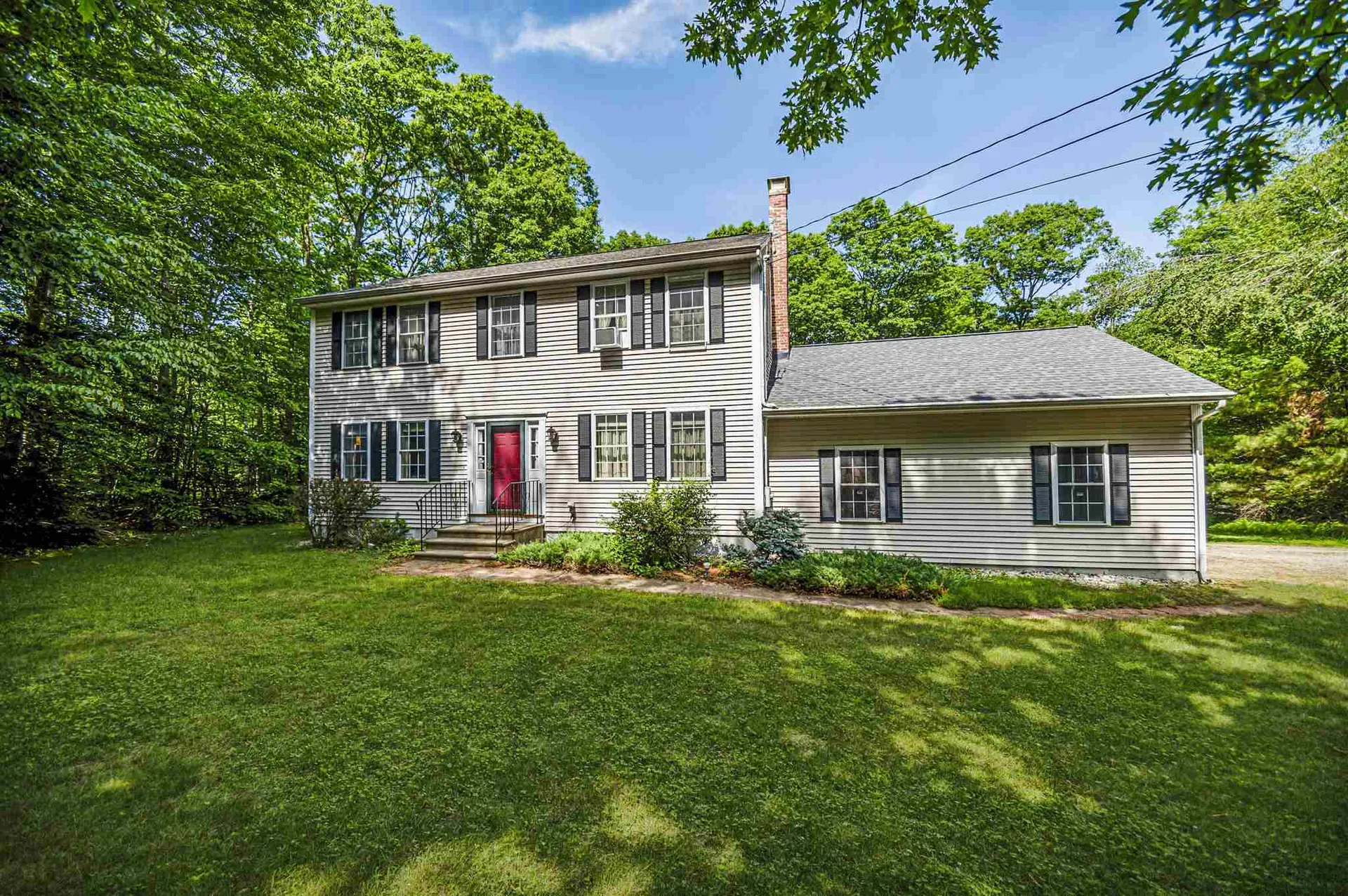 18 Maple Avenue Deerfield NH 03037