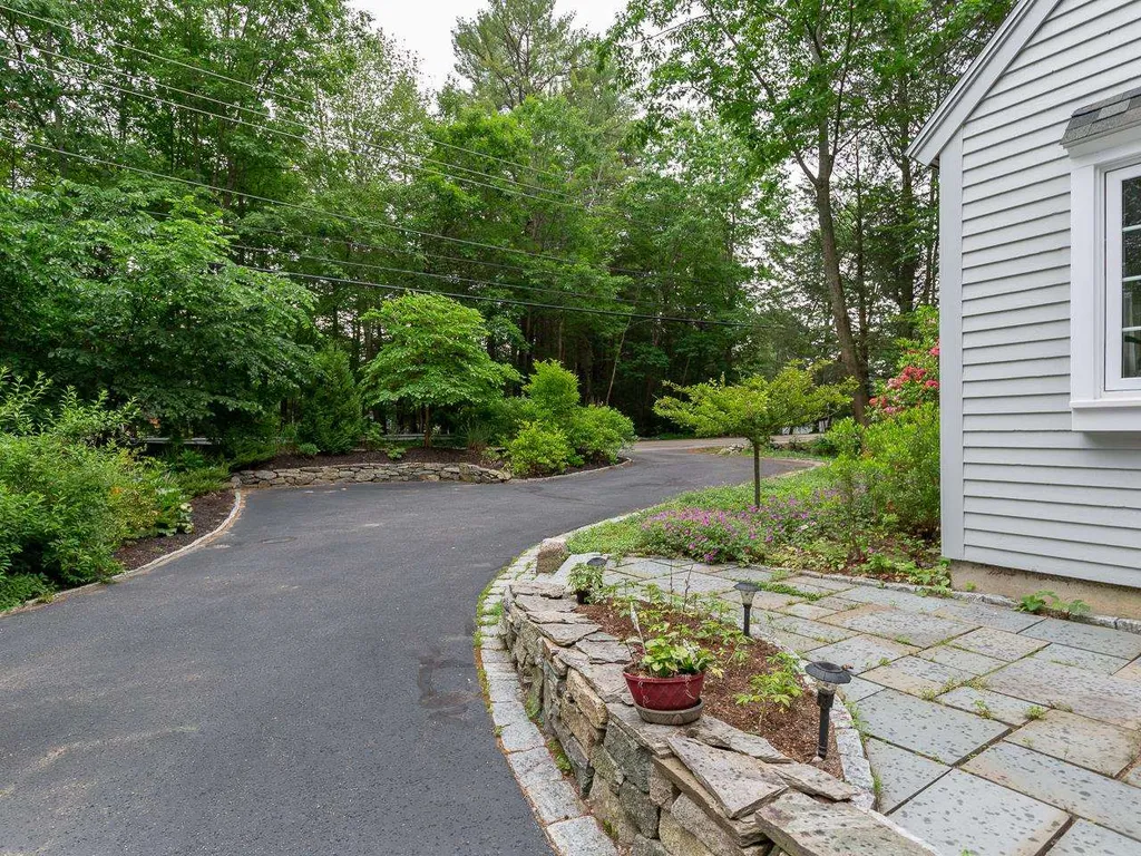103 Madbury Road Durham NH 03824