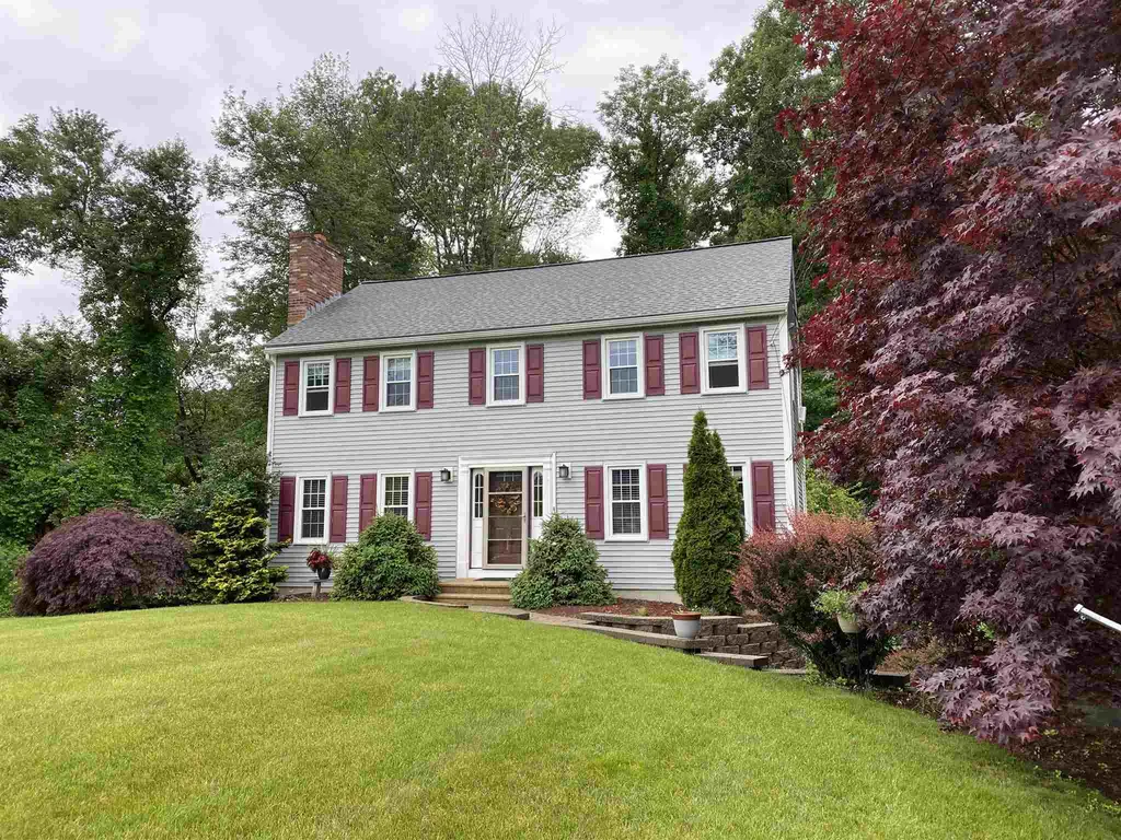 5 Captains Road Salem NH 03079