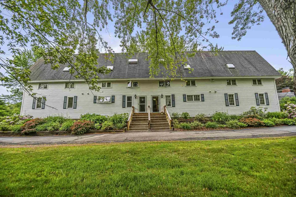 2 Farmhouse Lane Wolfeboro NH 03894