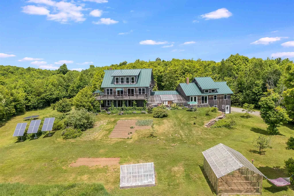 2548 Taylor Valley Road Vershire VT 05079