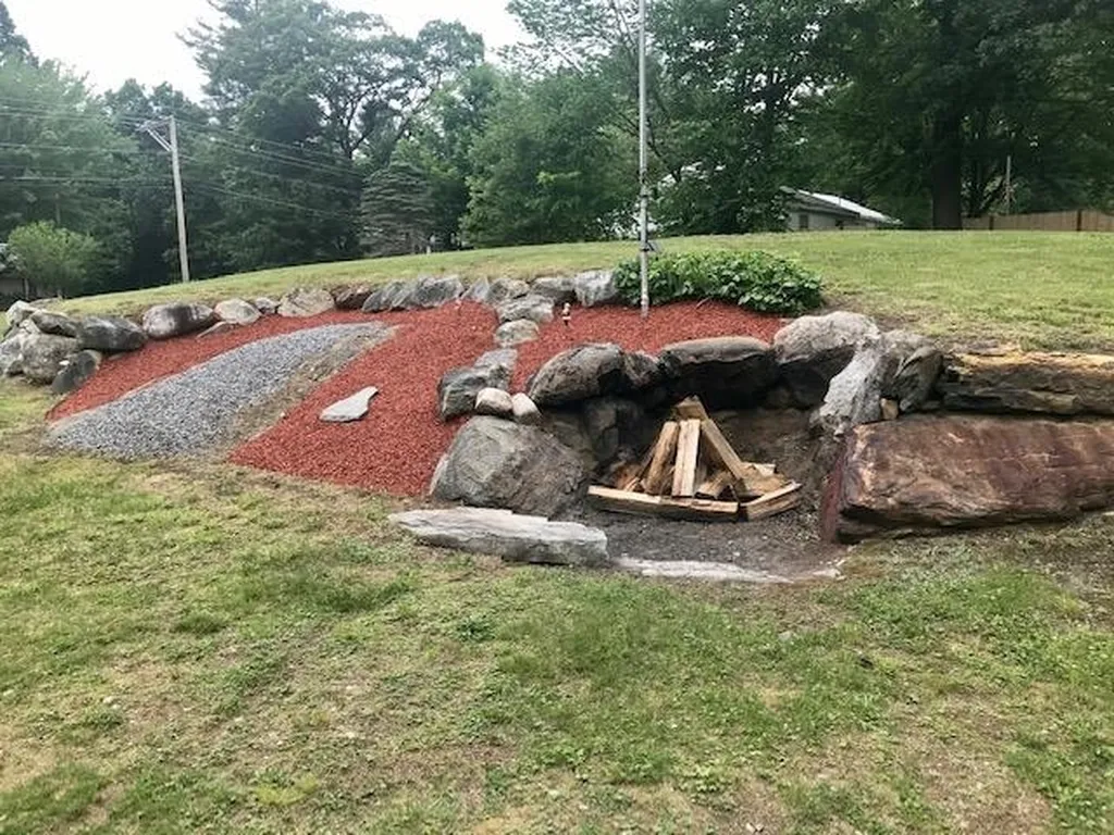 97 Old Nashua Road Londonderry NH 03053