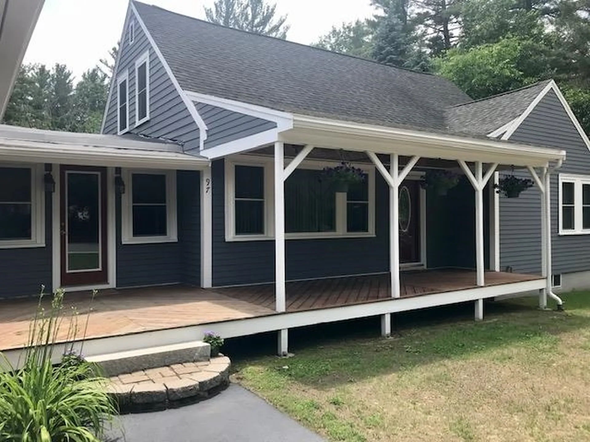 97 Old Nashua Road Londonderry NH 03053