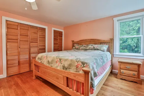 97 Old Nashua Road Londonderry NH 03053