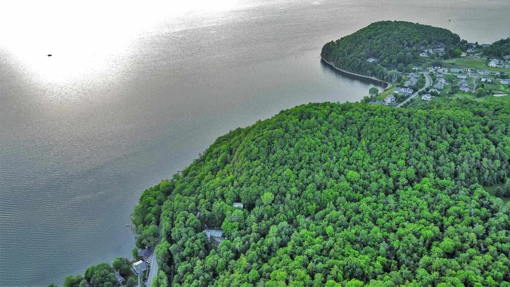 575 Marble Island Road Colchester VT 05446