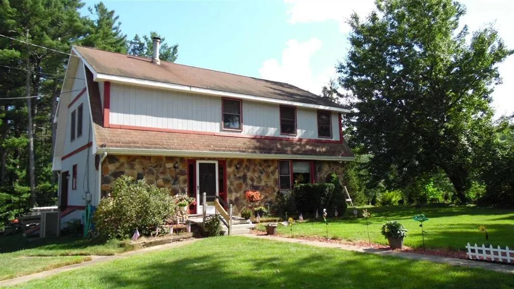 8 Seaverns Bridge Road Merrimack NH 03054