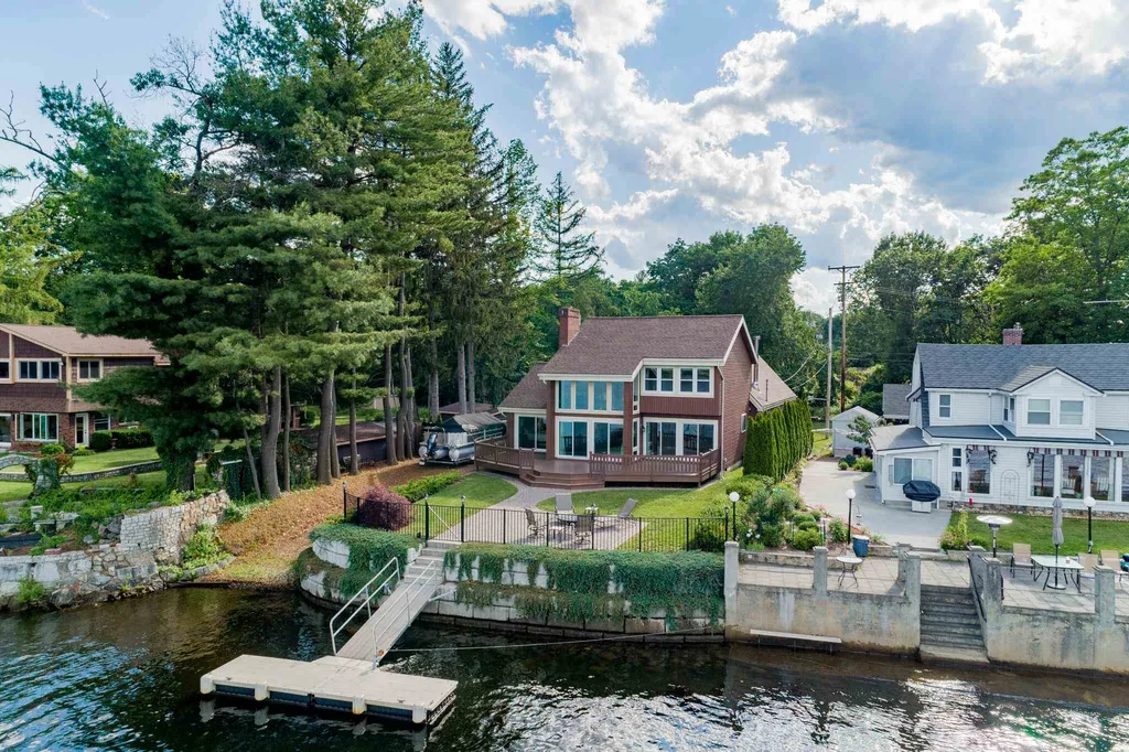 45 Stark Lane Manchester NH 03102
