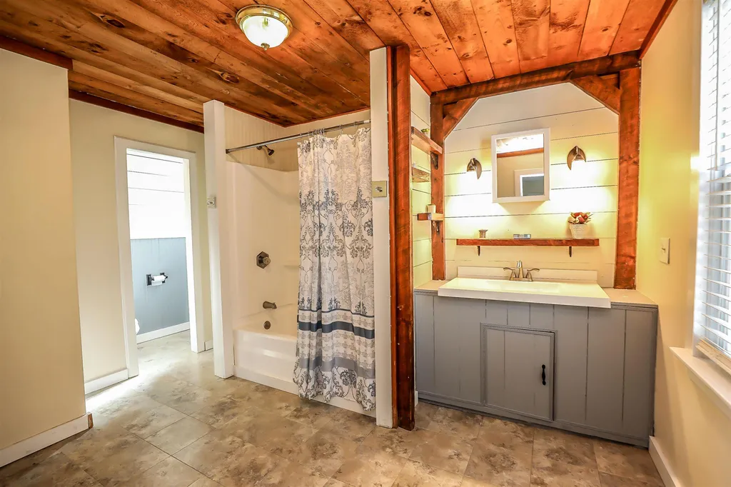 34 Forest Road Wilton NH 03086