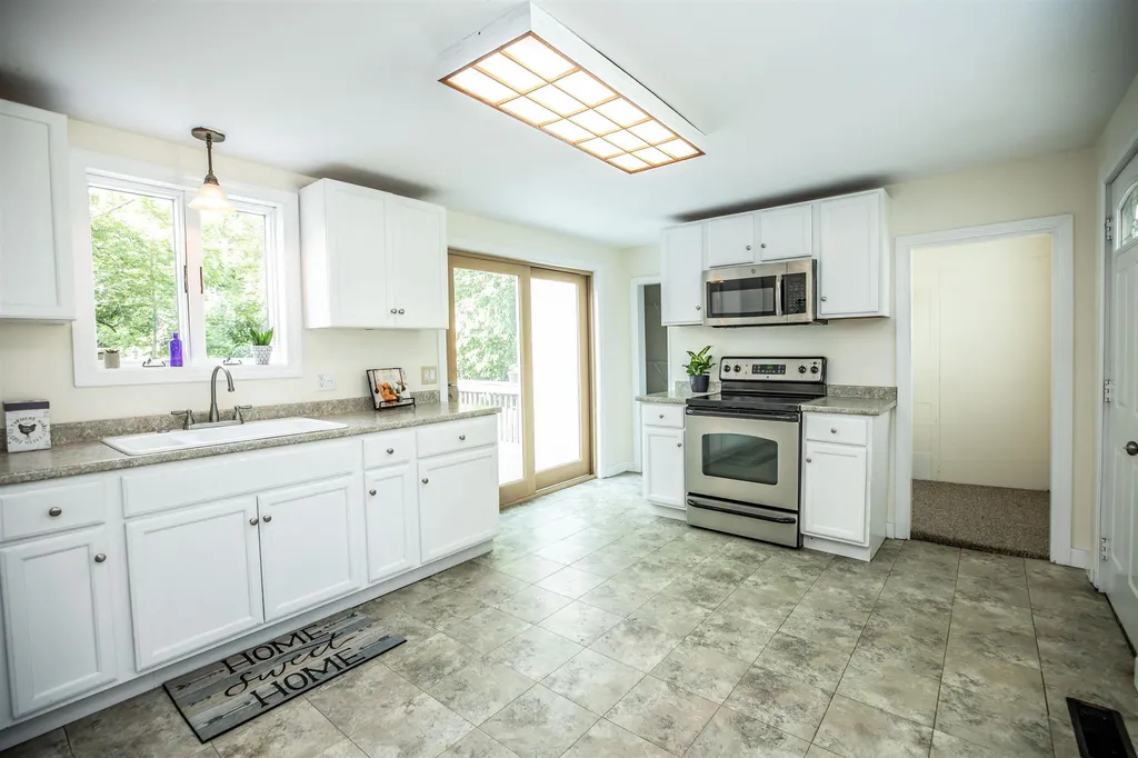 34 Forest Road Wilton NH 03086