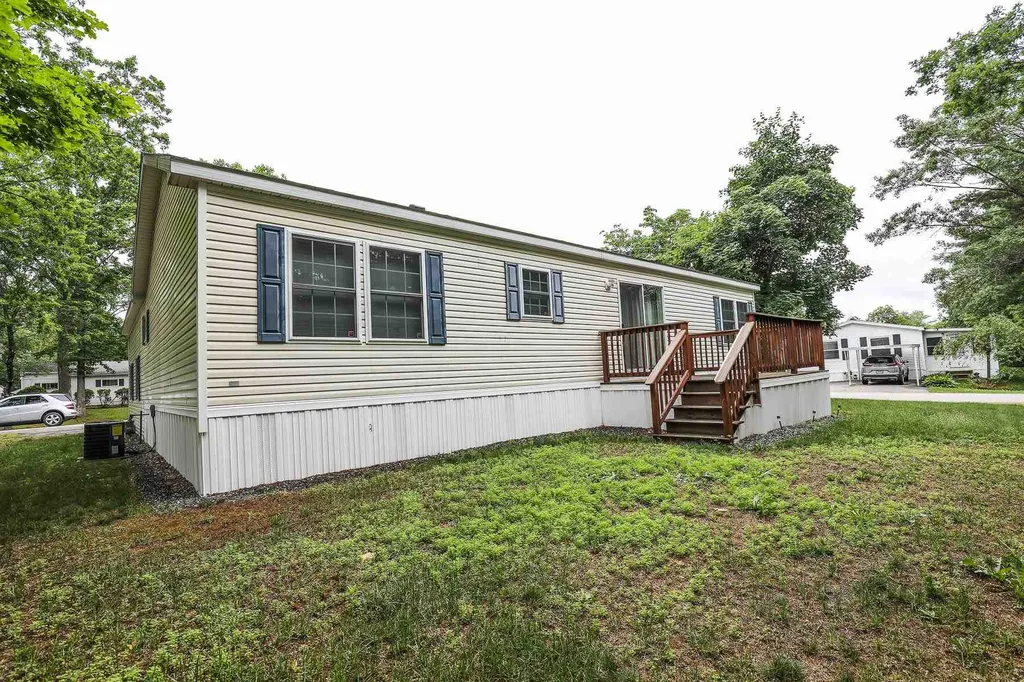 40 Fairfield Drive Concord NH 03301