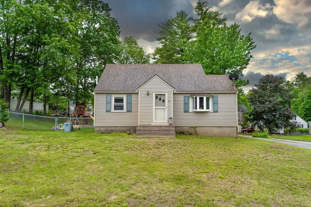 13 Phinney Lane Exeter NH 03833