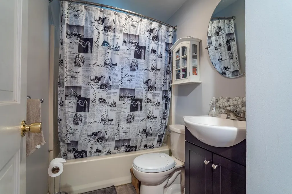 13 Phinney Lane Exeter NH 03833