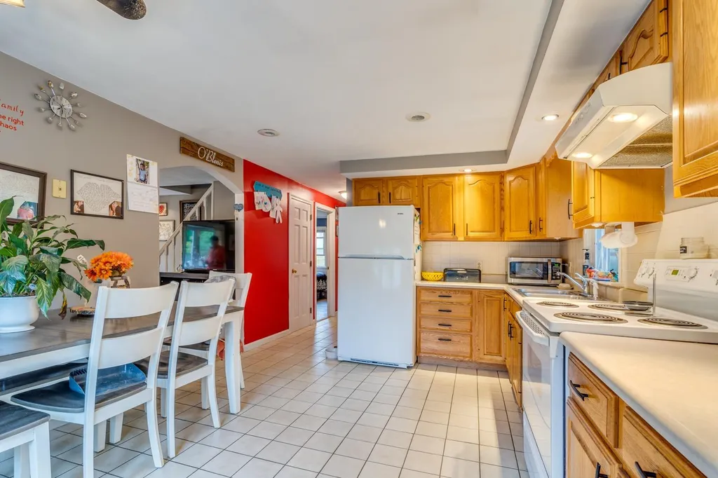 13 Phinney Lane Exeter NH 03833