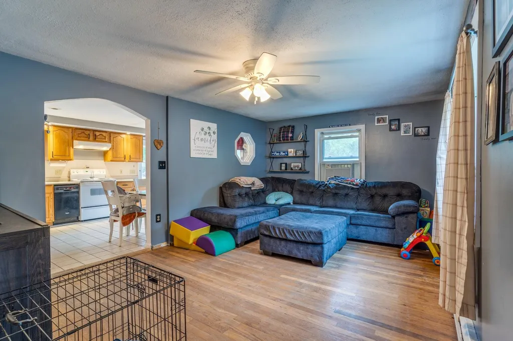 13 Phinney Lane Exeter NH 03833
