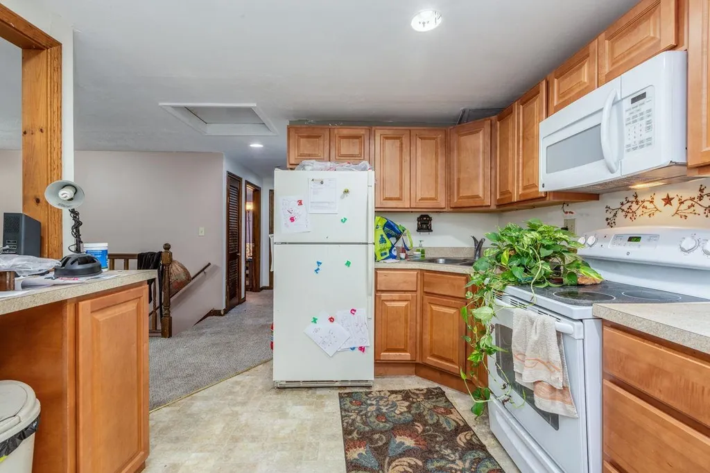 243 High Range Road Londonderry NH 03053