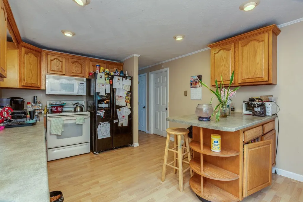243 High Range Road Londonderry NH 03053