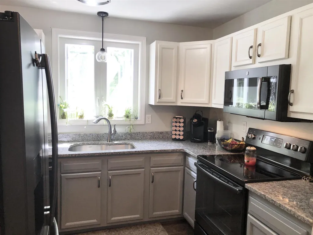 280 Shaker Road Concord NH 03301