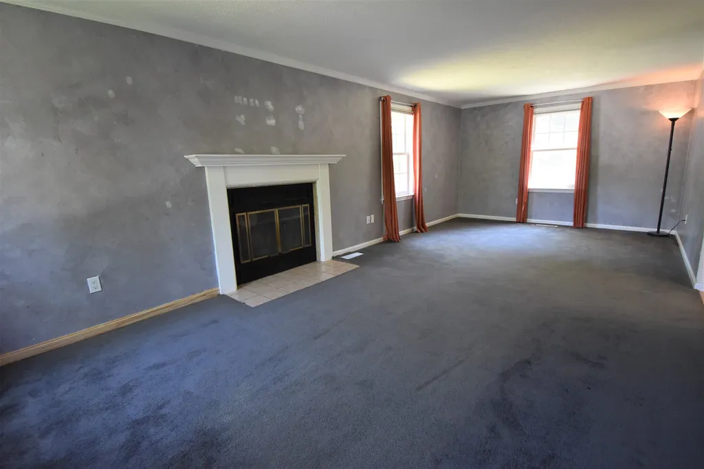 37 Brinton Drive Nashua NH 03064