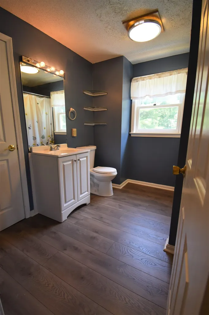 37 Brinton Drive Nashua NH 03064