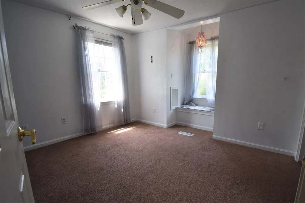 37 Brinton Drive Nashua NH 03064
