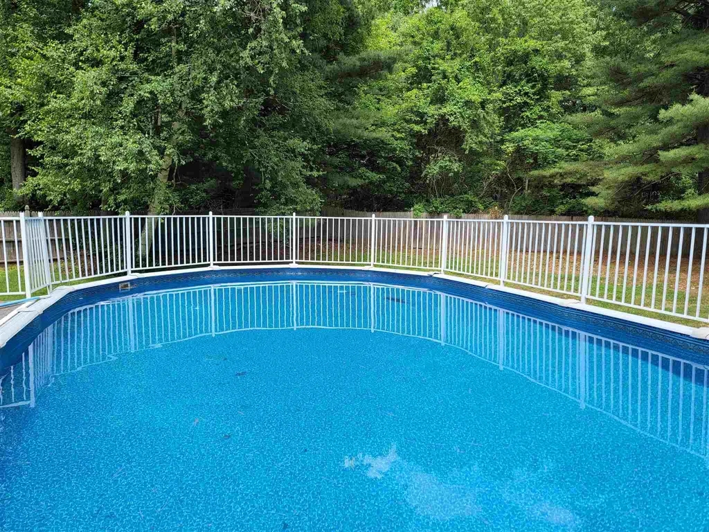 37 Brinton Drive Nashua NH 03064